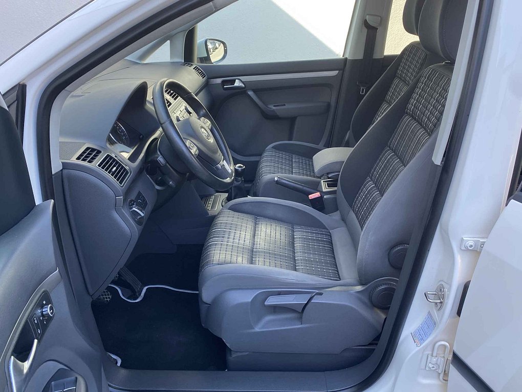 Volkswagen Touran 1.4 TSi CROSS