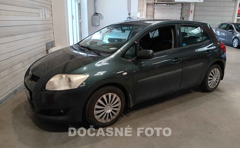 Toyota Auris 1.6 VVTi 