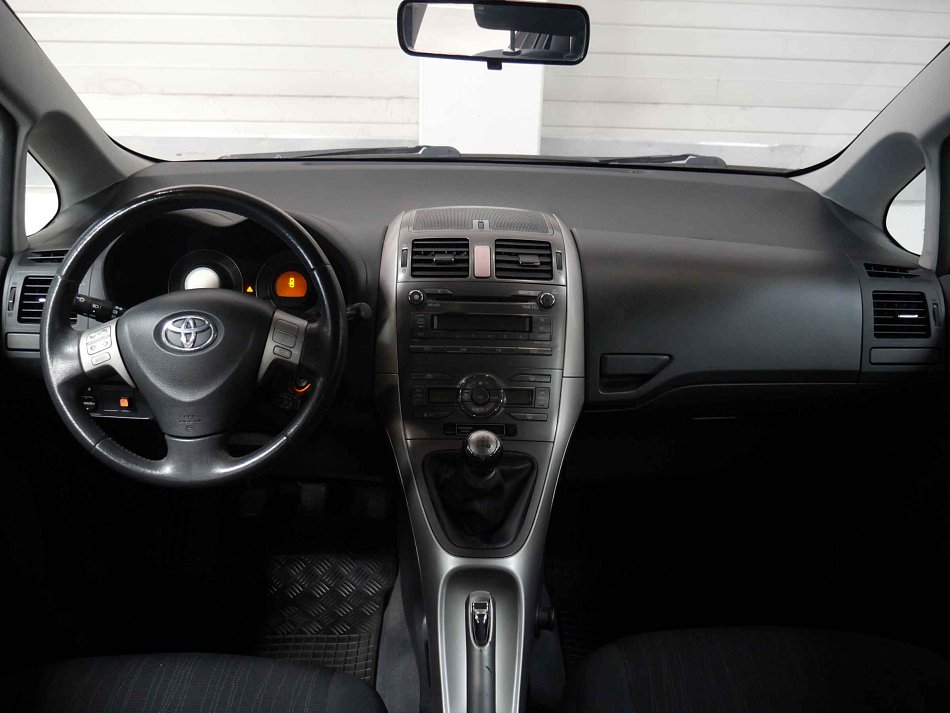 Toyota Auris 1.6 VVT-i 