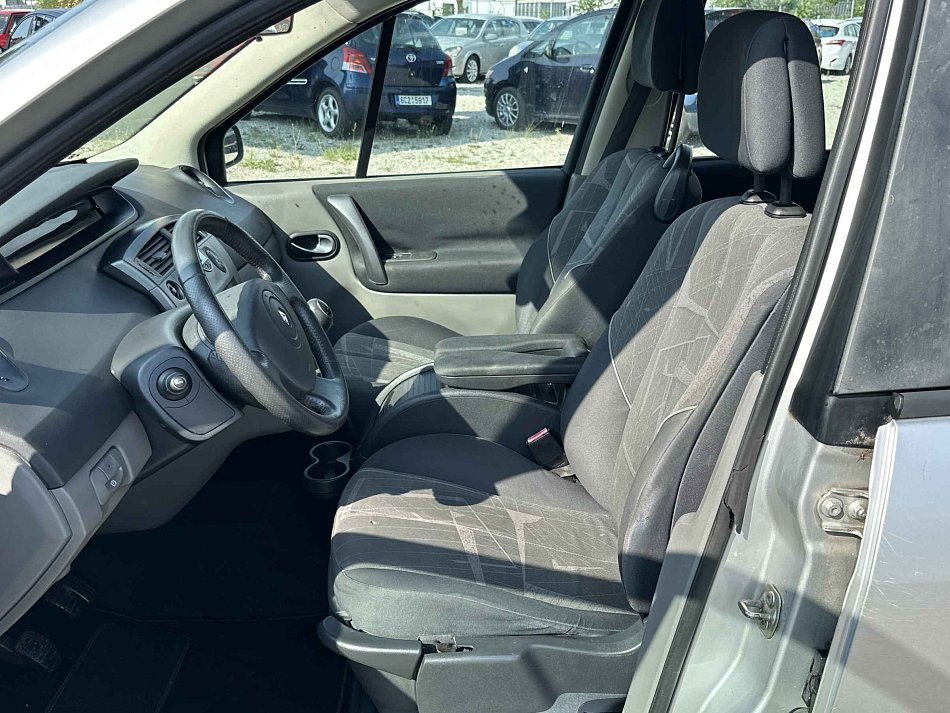 Renault Scénic 1.6i 