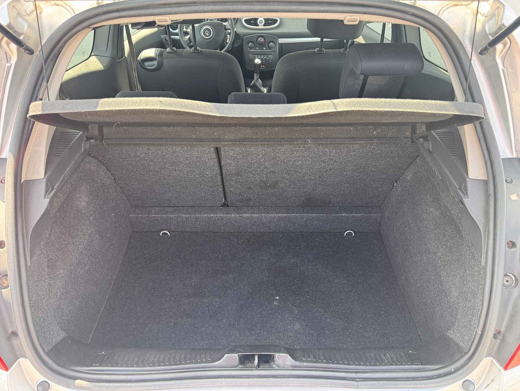Renault Clio 1.2i 