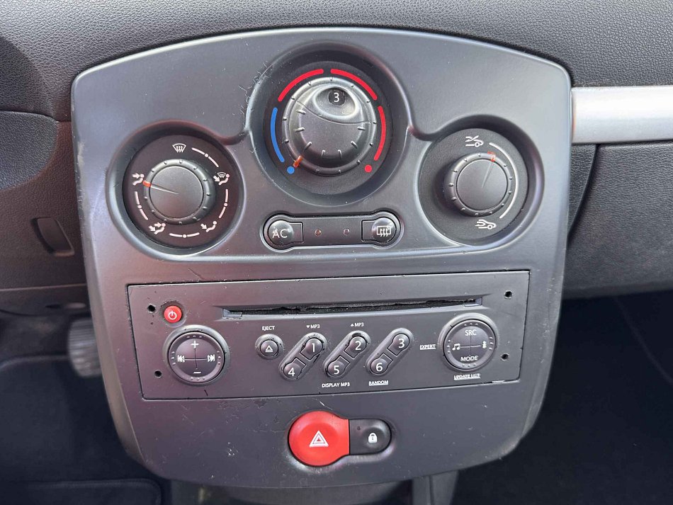 Renault Clio 1.2i 