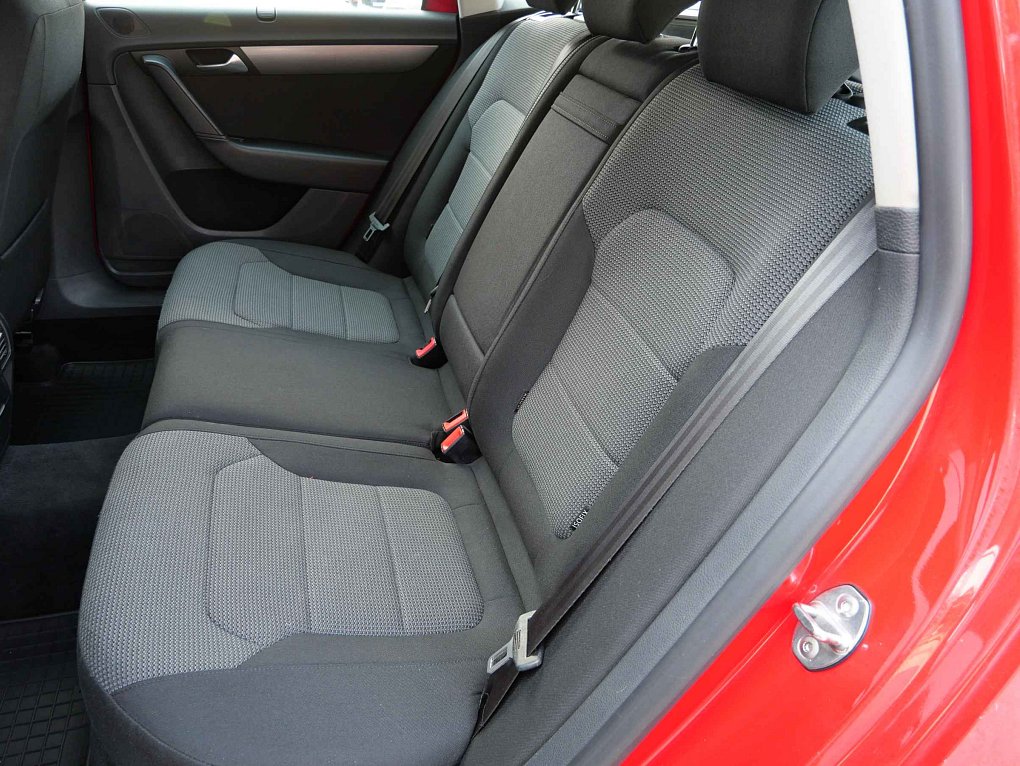 Volkswagen Passat 2.0 TDi 