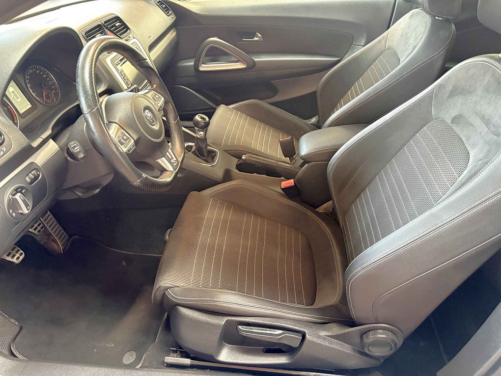 Volkswagen Scirocco 2.0 TDI 
