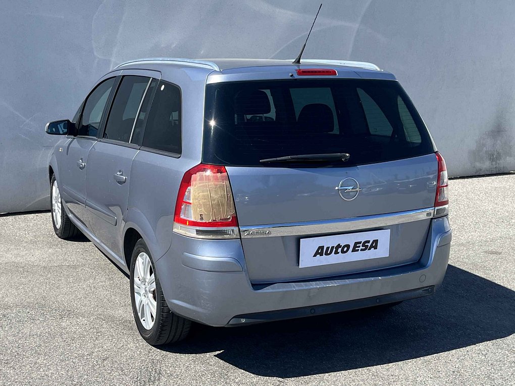 Opel Zafira 1.8 16V  7míst