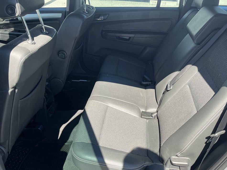 Opel Zafira 1.8 16V  7míst