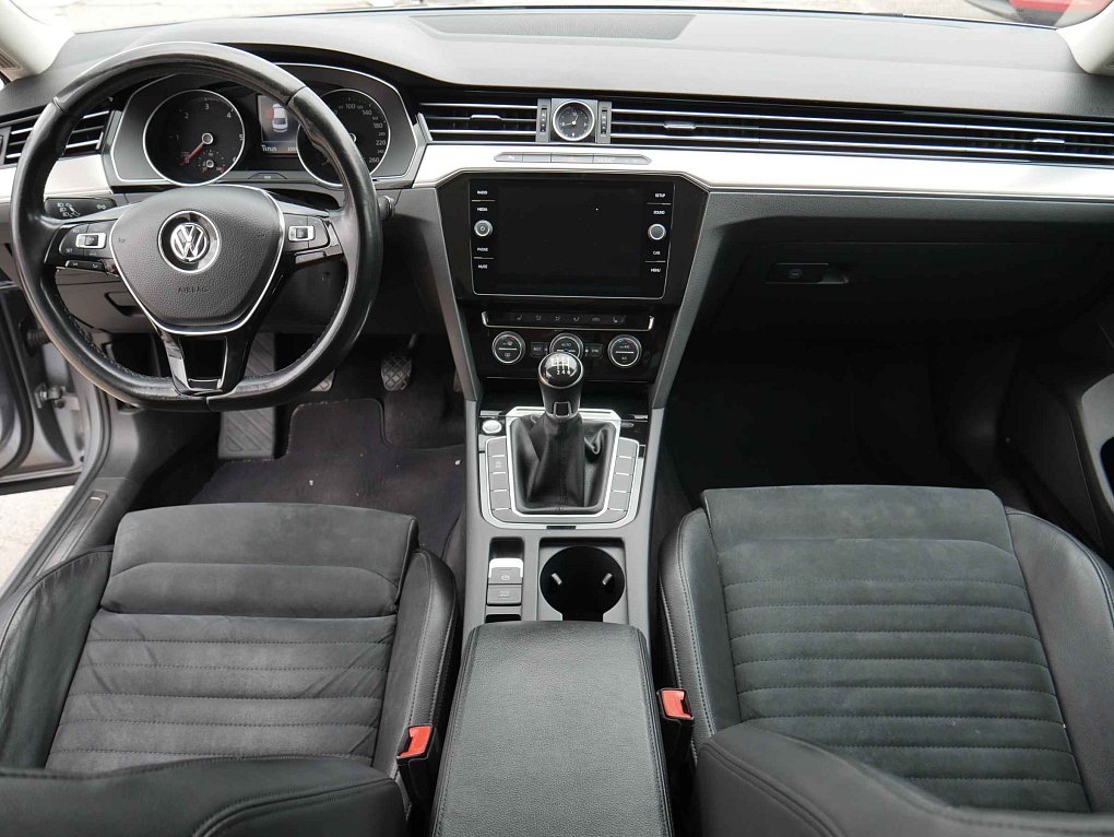 Volkswagen Passat 2.0TDi 