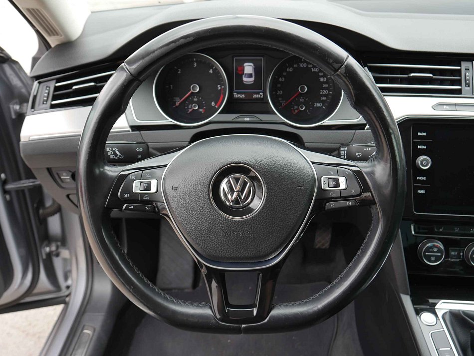 Volkswagen Passat 2.0TDi 