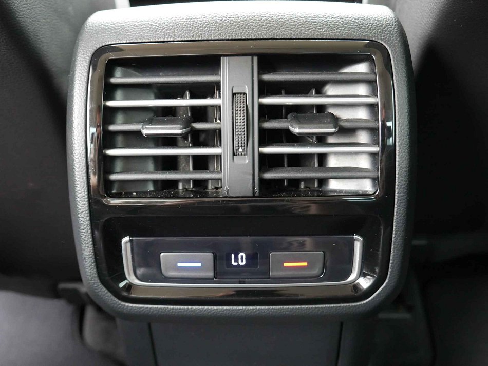 Volkswagen Passat 2.0TDi 