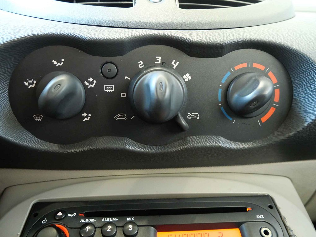 Renault Twingo 1.2i 