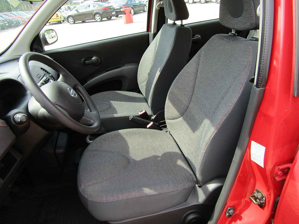 Nissan Micra 1.2i 