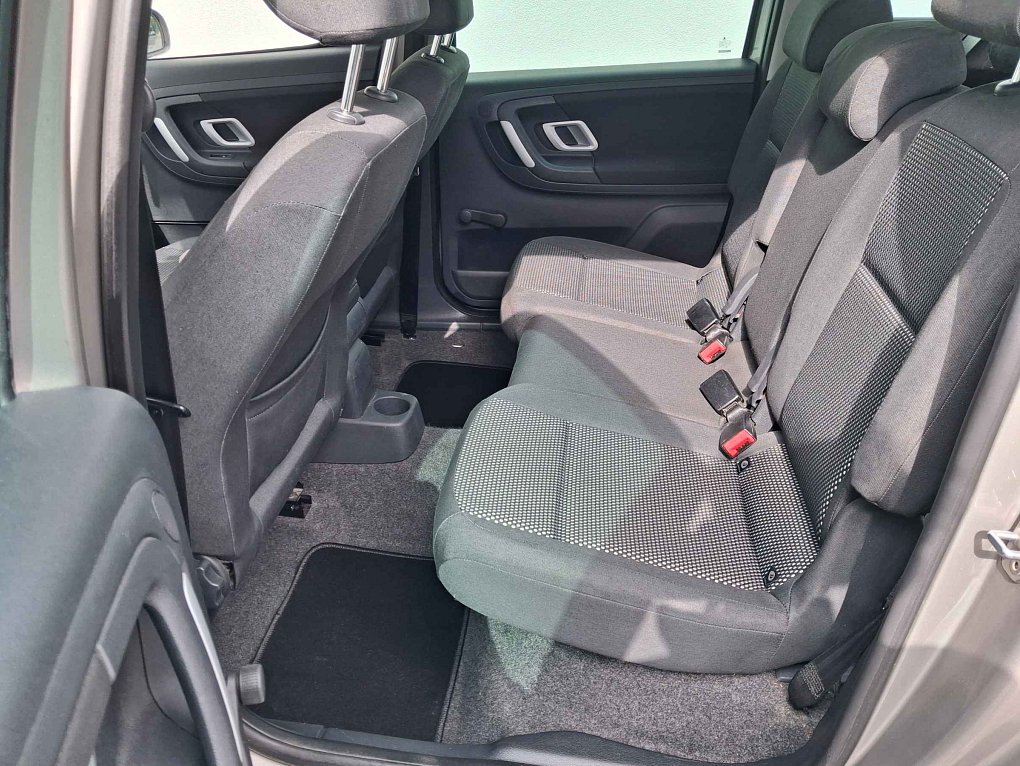 Škoda Roomster 1.4i Scout