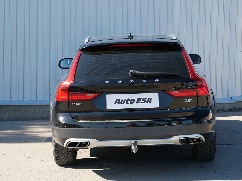 Volvo V90 2.0 D5 Cross Country 4x4