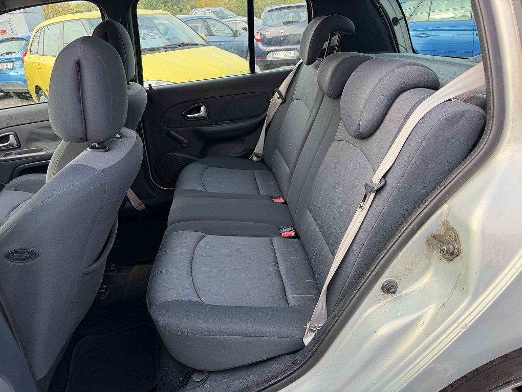 Renault Clio 1.2i 