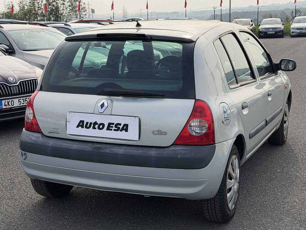 Renault Clio 1.2i 