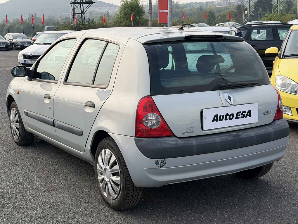 Renault Clio 1.2i 