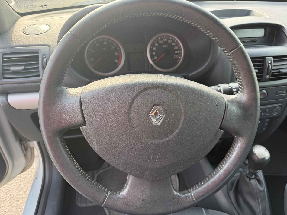 Renault Clio 1.2i 