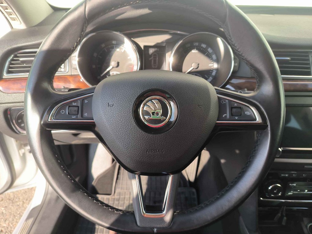 Škoda Superb II 3.6 FSi  4x4