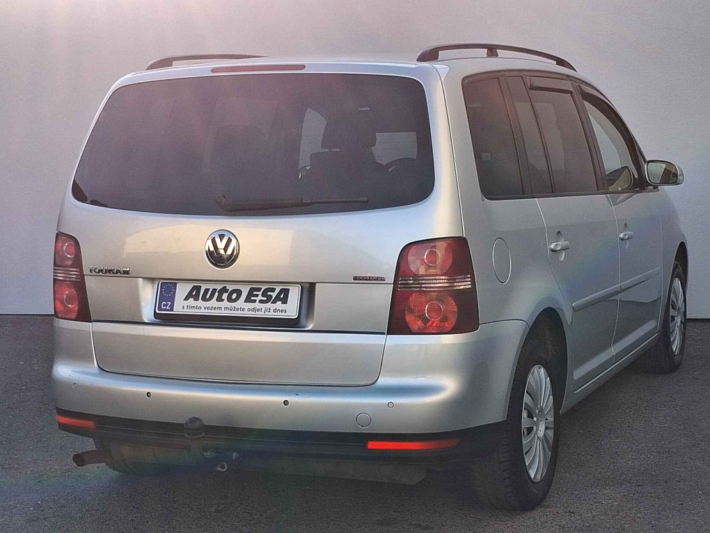 Volkswagen Touran 2.0 i 