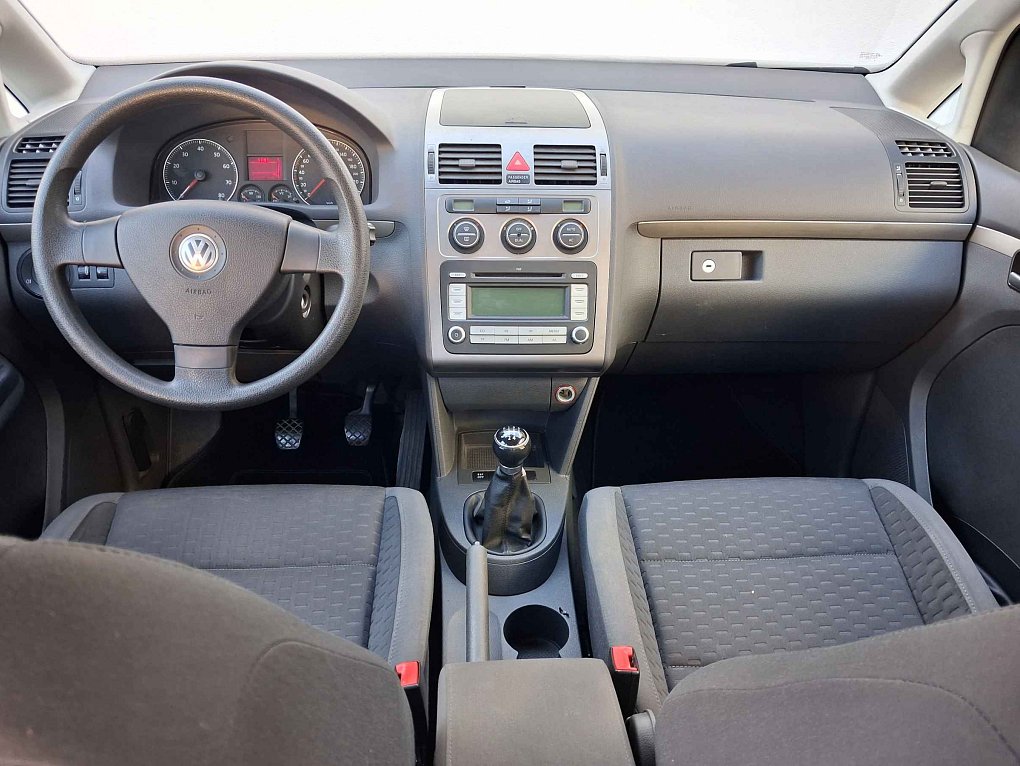 Volkswagen Touran 2.0 i 