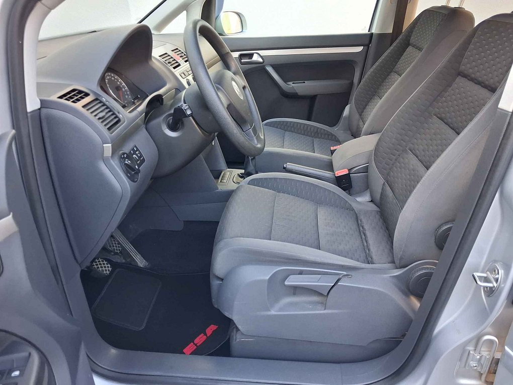 Volkswagen Touran 2.0 i 