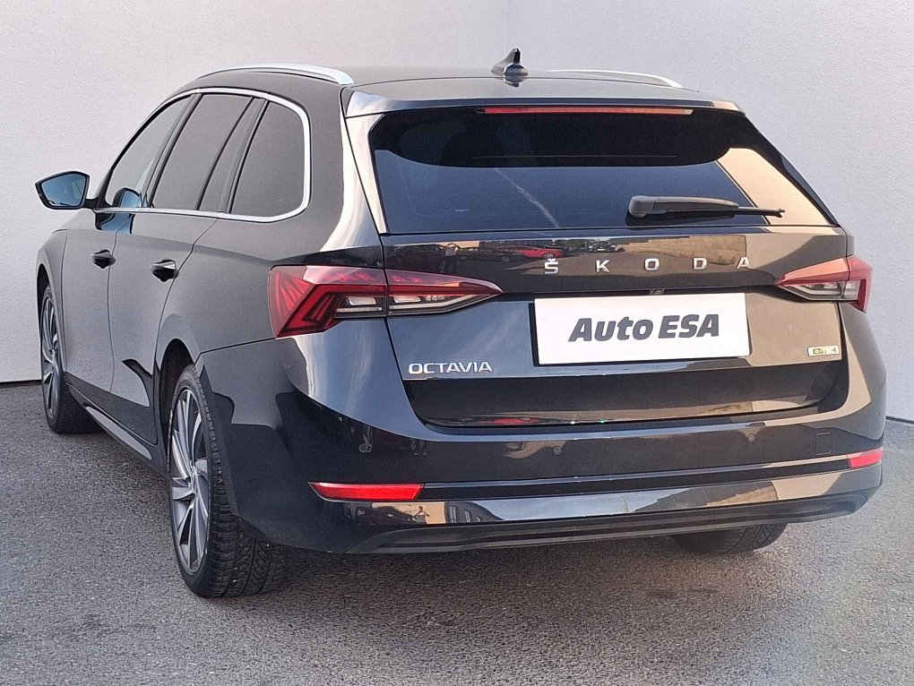 Škoda Octavia IV 1.5TSi e-TEC 