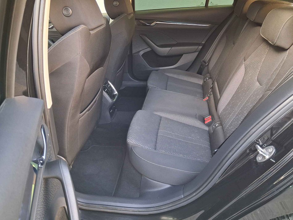Škoda Octavia IV 1.5TSi e-TEC 