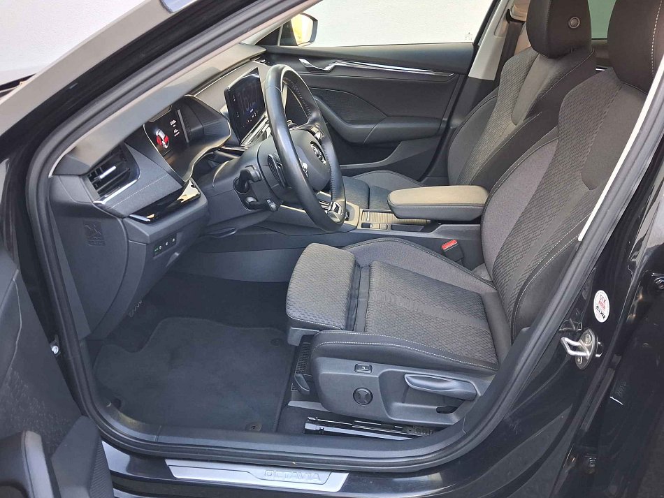 Škoda Octavia IV 1.5TSi e-TEC 