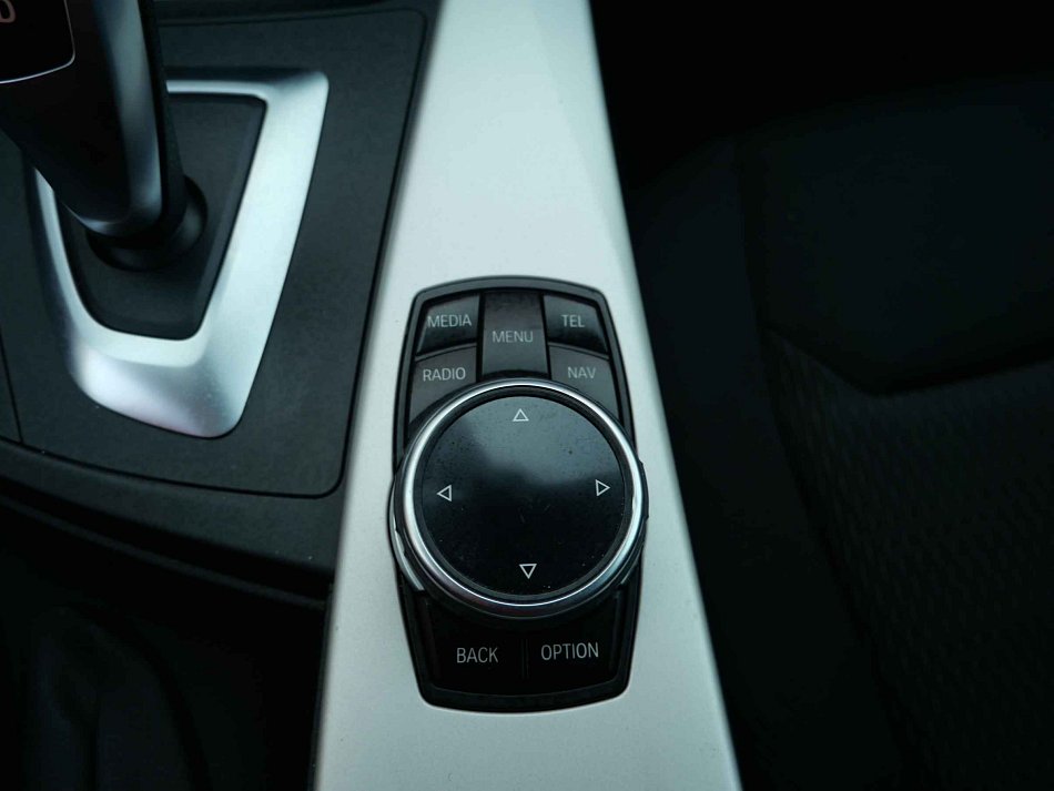 BMW Řada 3 2.0T  320i xDrive