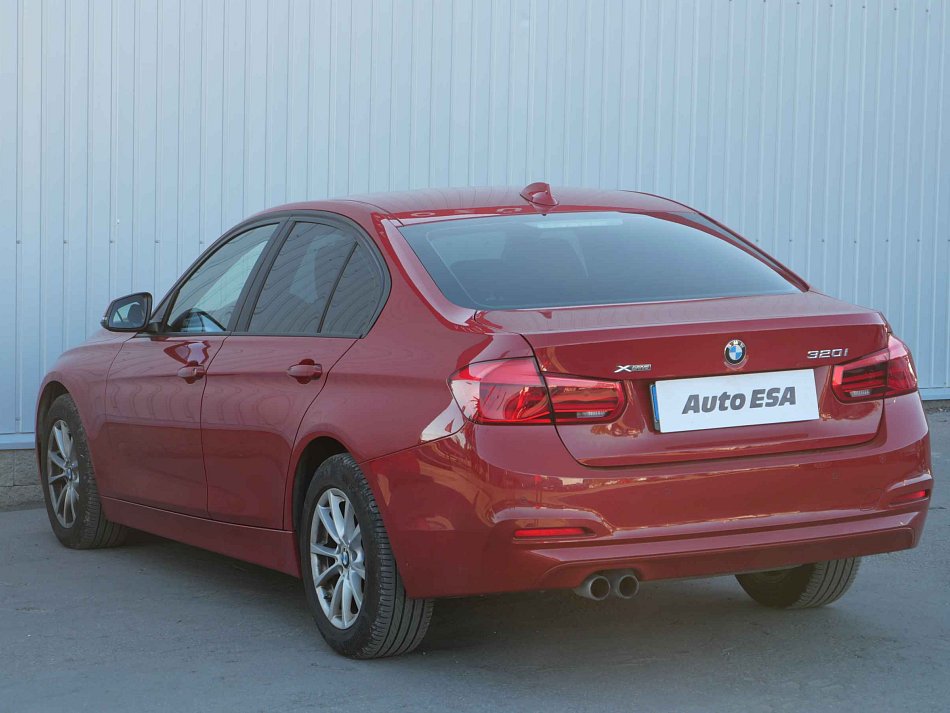 BMW Řada 3 2.0T  320i xDrive