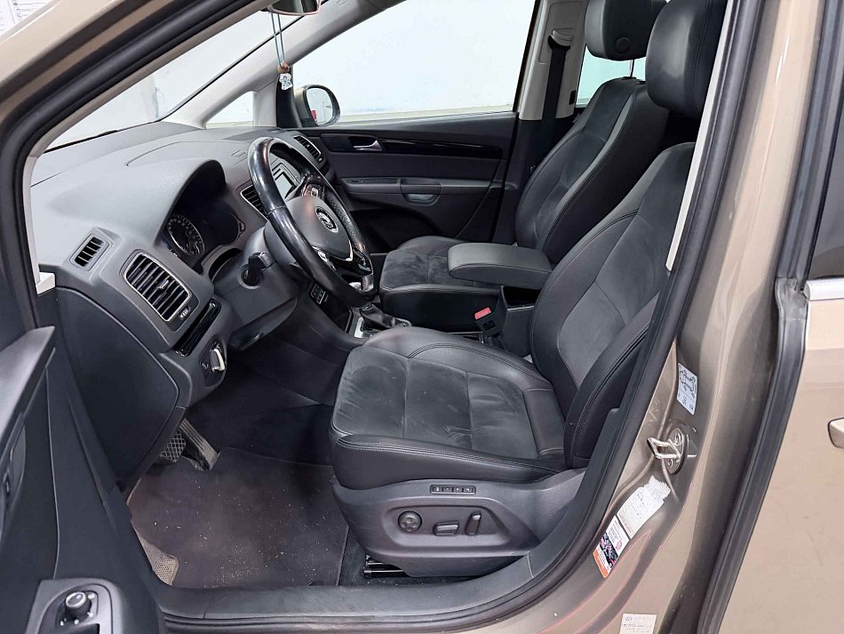 Volkswagen Sharan 2.0TDi 