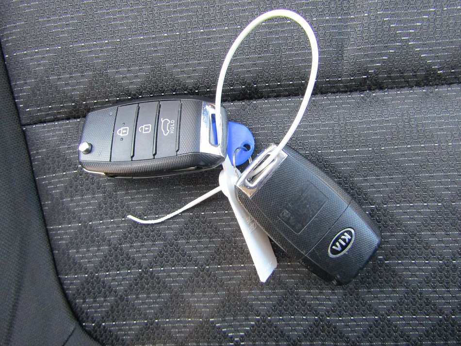 Kia Rio 1.2i 