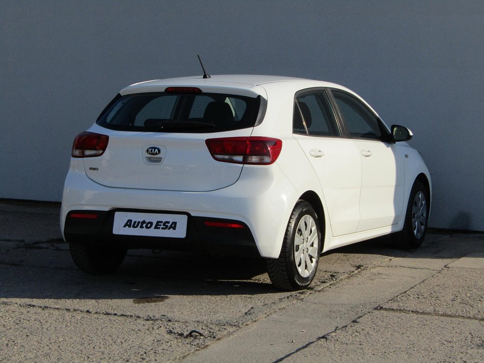Kia Rio 1.2i 