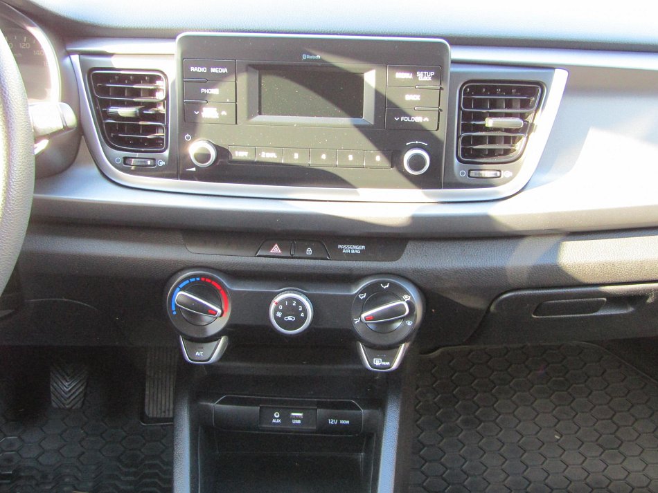 Kia Rio 1.2i 