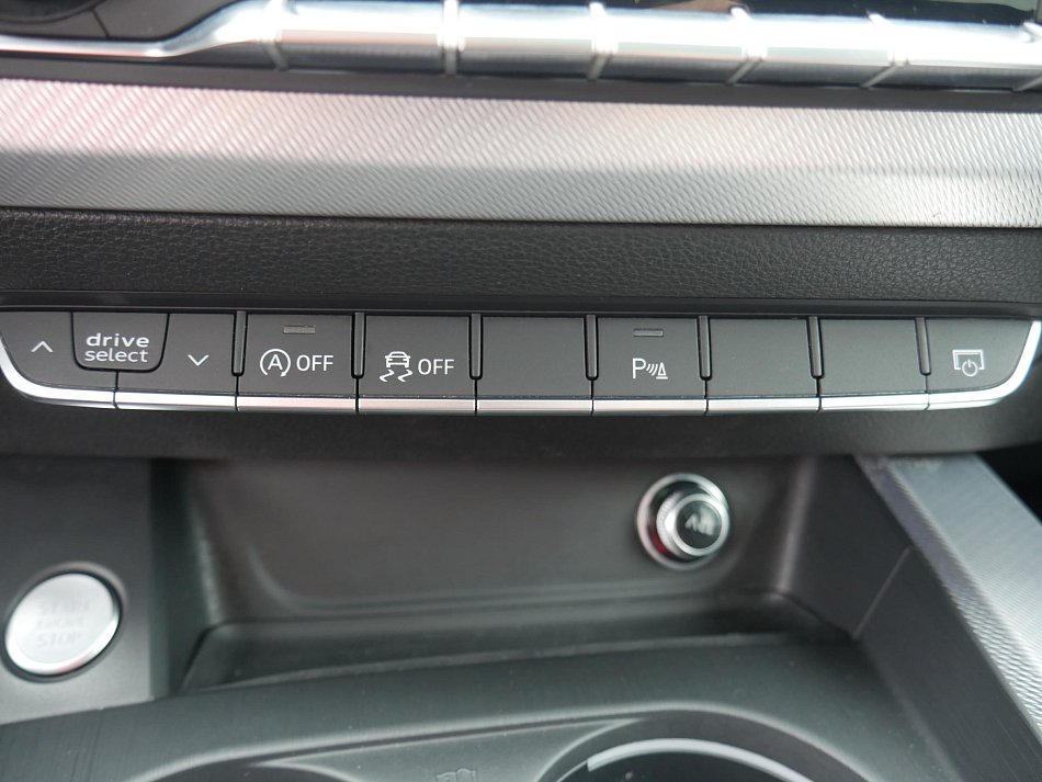 Audi A4 2.0 TDi 