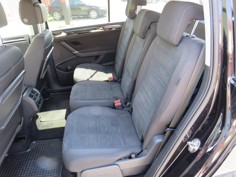 Volkswagen Touran 2.0TDi Highline