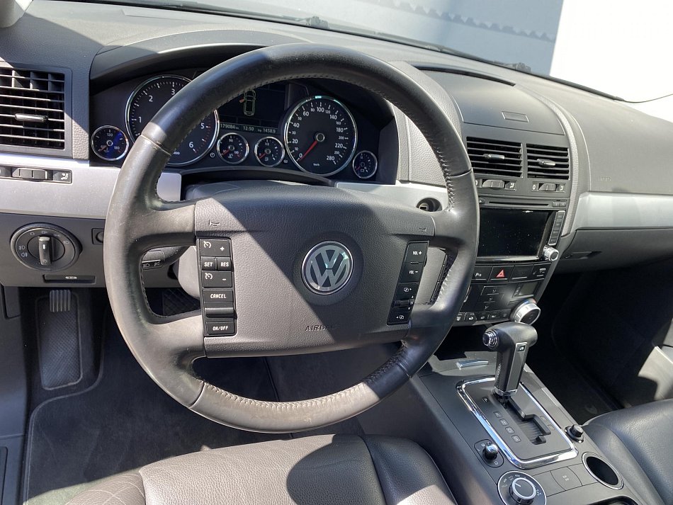 Volkswagen Touareg 3.0 TDi V6 Exclusive 4x4