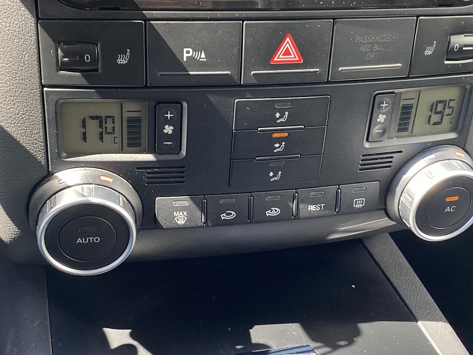 Volkswagen Touareg 3.0 TDi V6 Exclusive 4x4