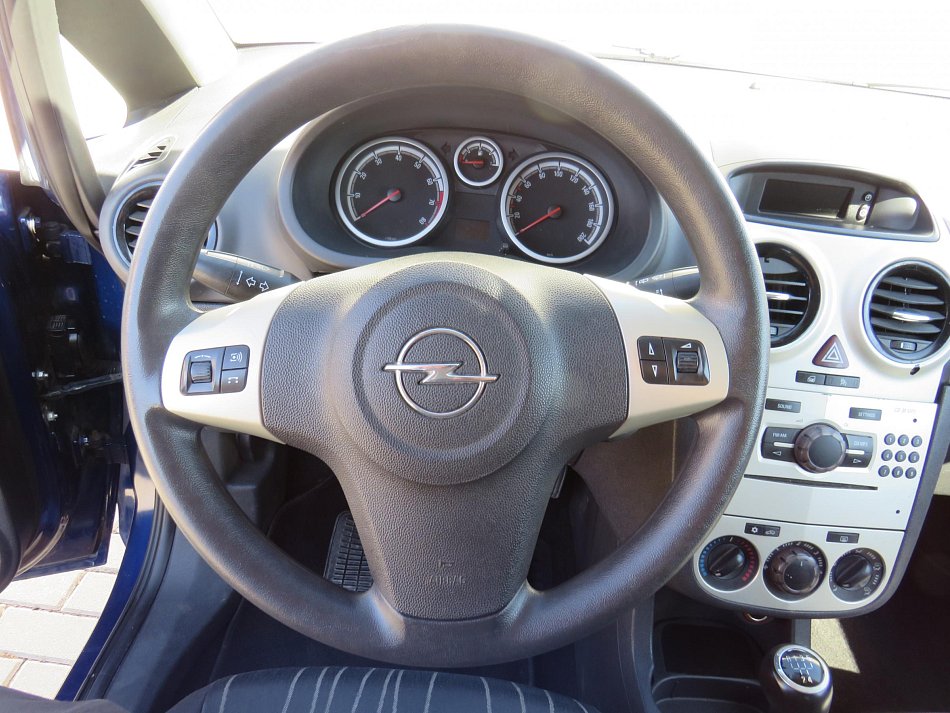 Opel Corsa 1.2i 