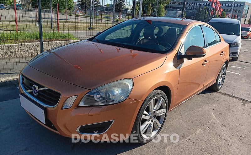 Volvo S60 3.0 T6  4x4