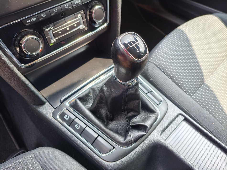 Škoda Superb II 1.4 TSi Active