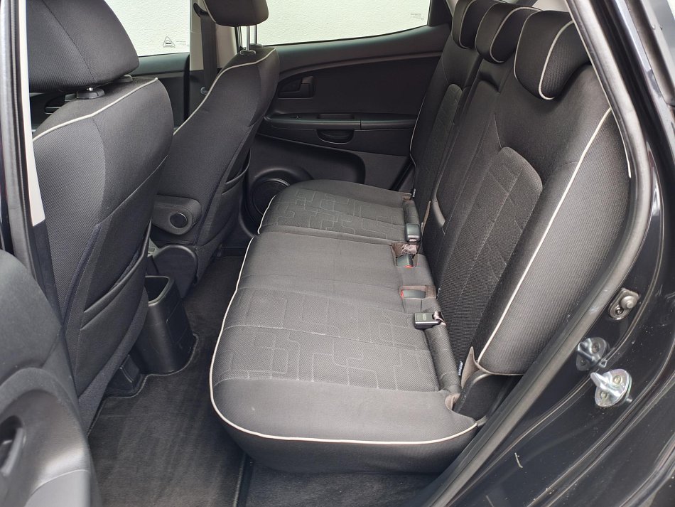 Kia Venga 1.6 CRDi  DreamTeam