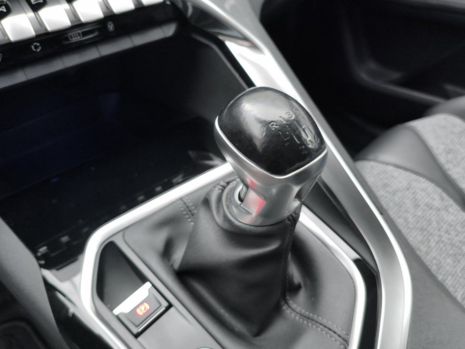 Peugeot 3008 1.2PT Allure
