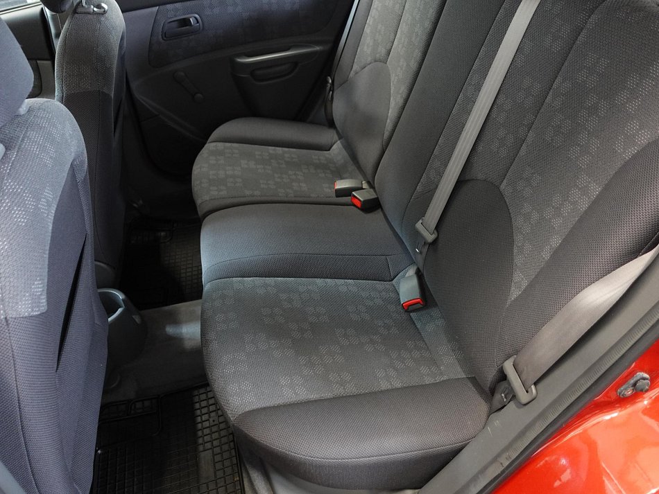 Kia Rio 1.4i 