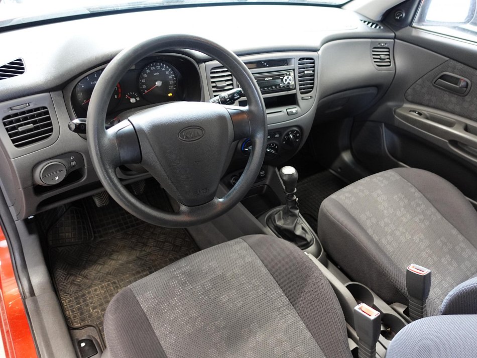 Kia Rio 1.4i 