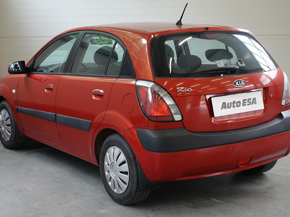 Kia Rio 1.4i 