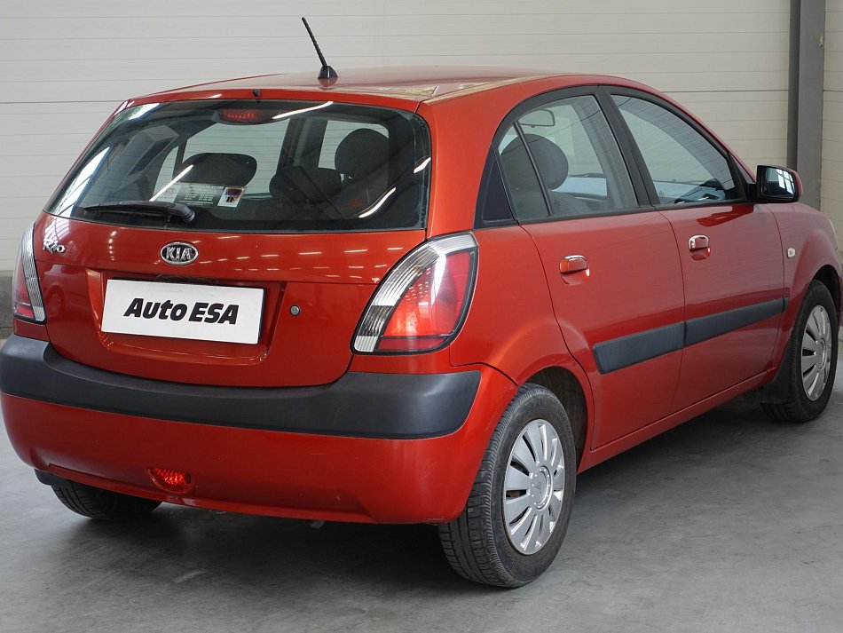 Kia Rio 1.4i 
