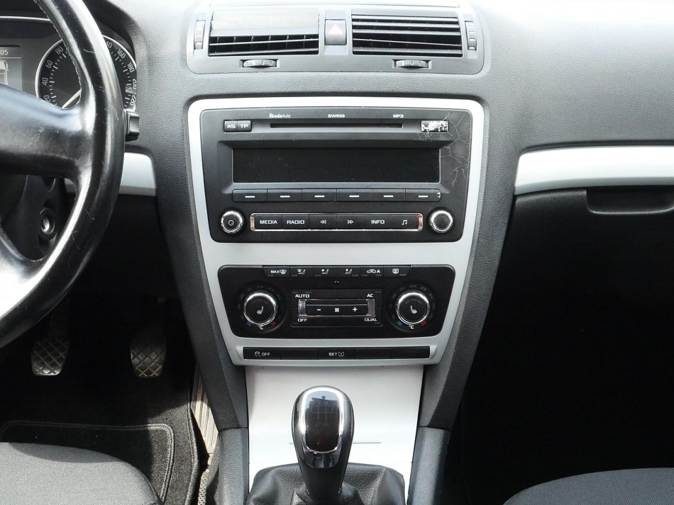 Škoda Octavia II 1.6 TDi Ambiente