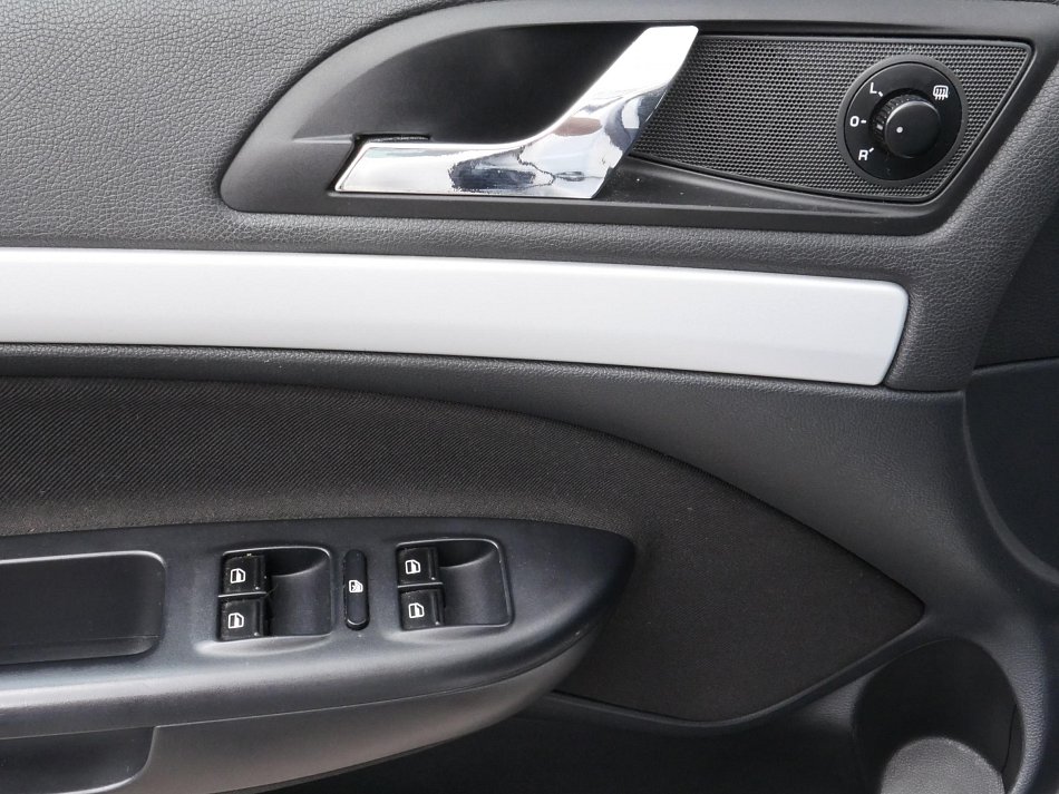 Škoda Octavia II 1.6 TDi Ambiente