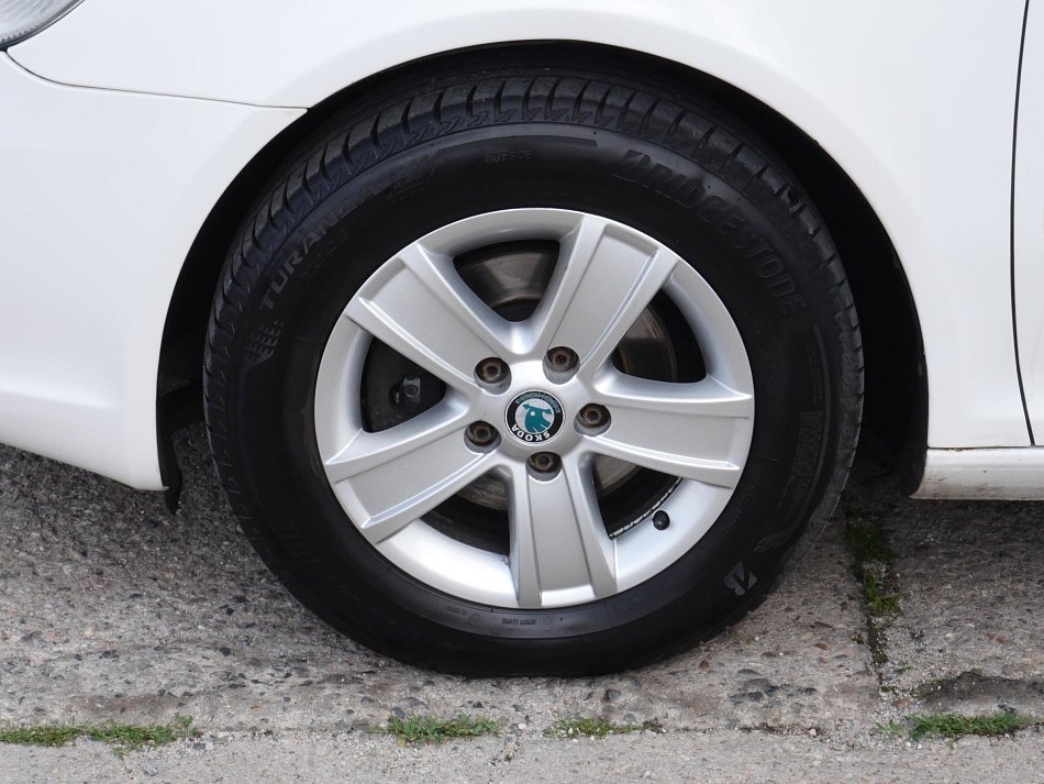 Škoda Octavia II 1.6 TDi Ambiente